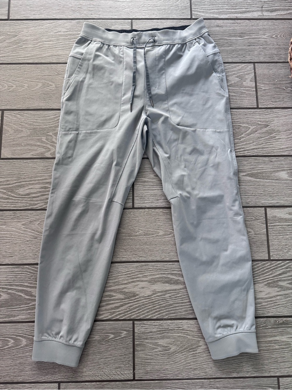 Lululemon ABC Light Gray Men's Jogger Sweatpants large